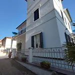Marina Azzurra Vistamare - Hituscany 公寓式酒店 3*