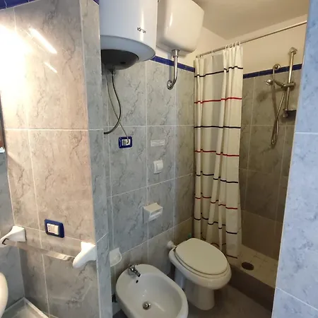 Marina Azzurra Vistamare - Hituscany 公寓式酒店 坎普码港