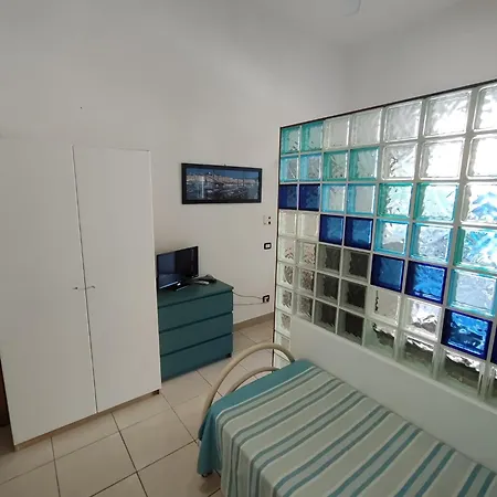 Marina Azzurra Vistamare - Hituscany 公寓式酒店 坎普码港