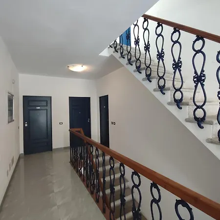 Marina Azzurra Vistamare - Hituscany Apartahotel
