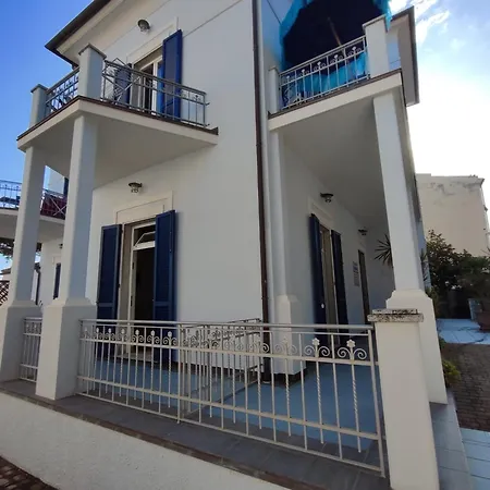 Marina Azzurra Vistamare - Hituscany 公寓式酒店 3*