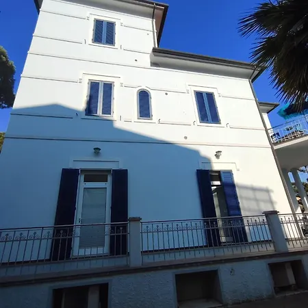 Marina Azzurra Vistamare - Hituscany 3*