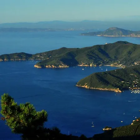 Marina Azzurra Vistamare - Hituscany 3* 坎普码港