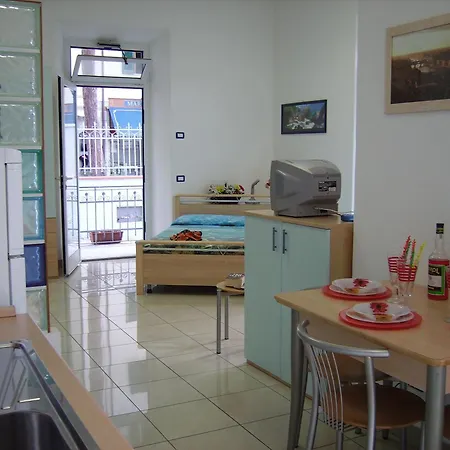 Marina Azzurra Vistamare - Hituscany 公寓式酒店