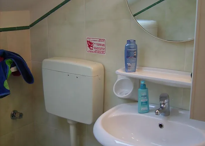 Marina Azzurra Vistamare - Hituscany Apartahotel 3*